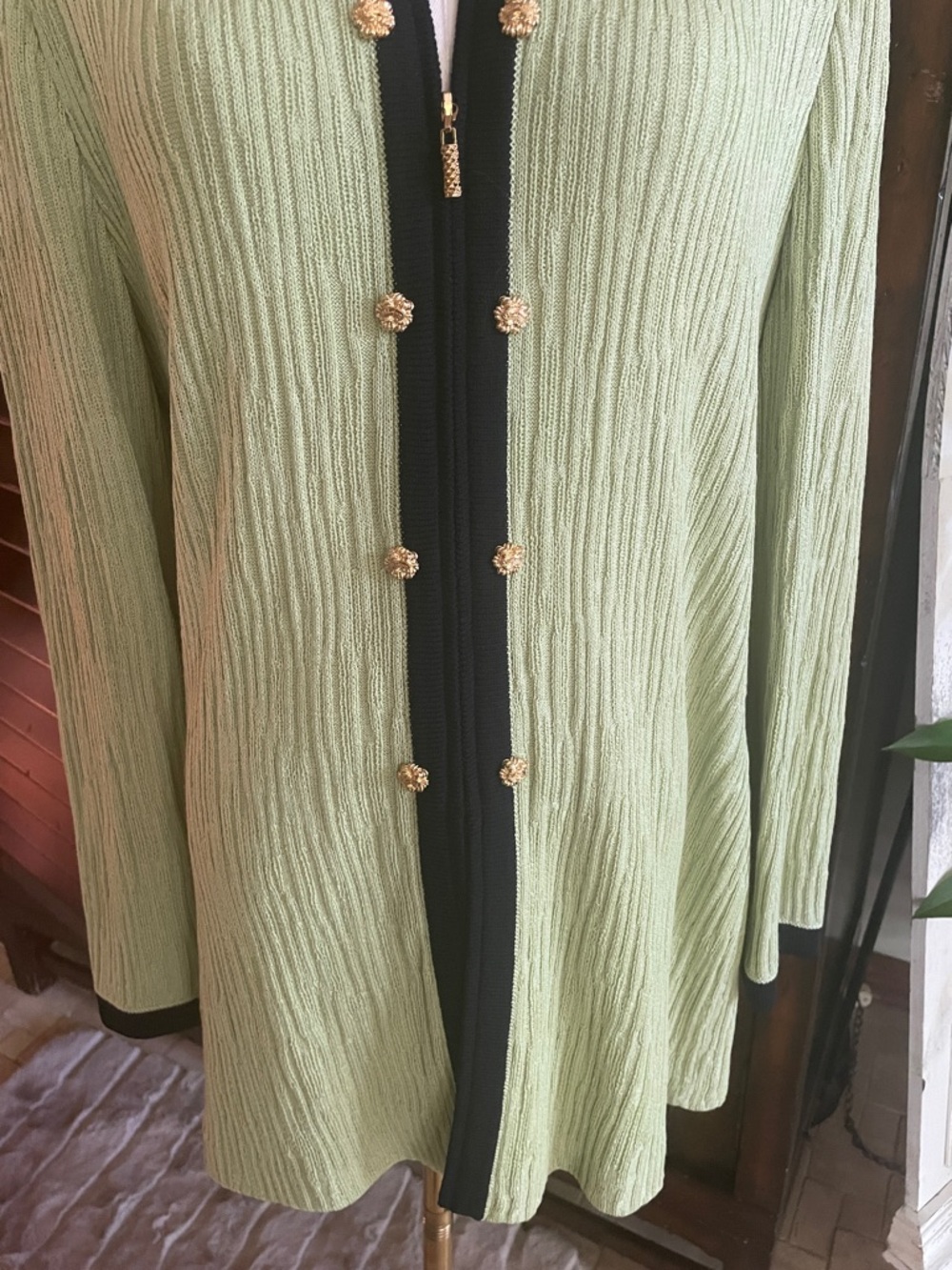 St John Ribbed Long Cardigan with Black Trim Gold Logo Buttons Size 10 - Picture 3 of 15